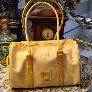 🌞😘💕 yellow Liz Claiborne canvas purse